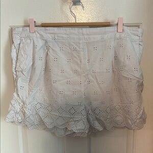 LOFT White Eyelet Women Shorts